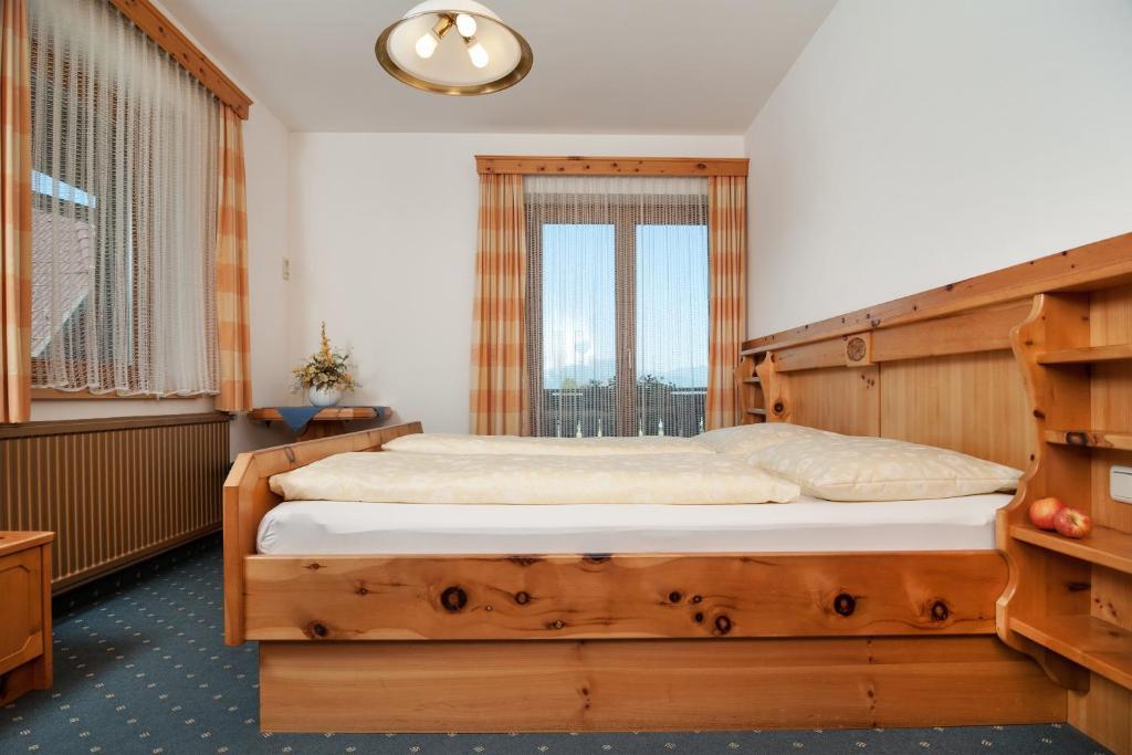 Hubertushof Hotel Latschach ober dem Faakersee Phòng bức ảnh